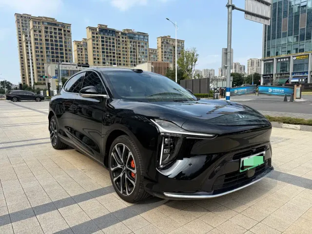 IM Motors LS6 — Фото автомобиля 3