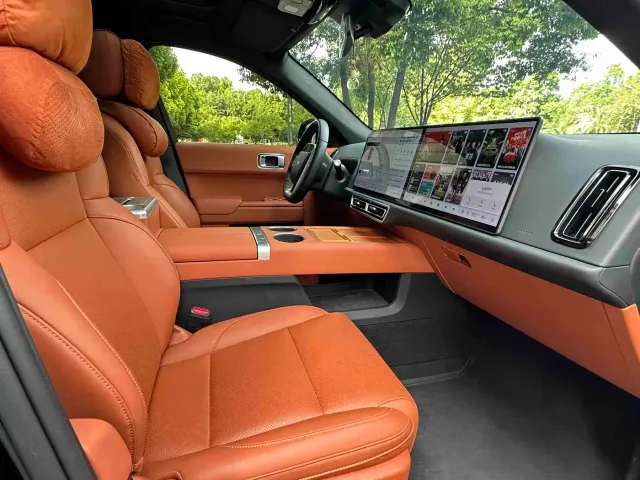 Li Auto L7 — Фото автомобиля 18