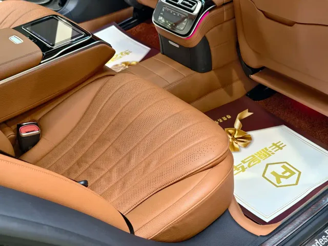 Mercedes-Benz S-Class — Фото автомобиля 13
