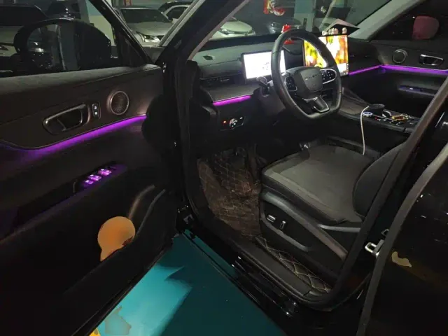 Chery Tiggo 8 PLUS — Фото автомобиля 12