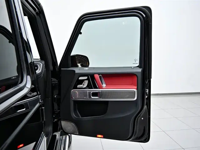 Mercedes-Benz G-Class — Фото автомобиля 21