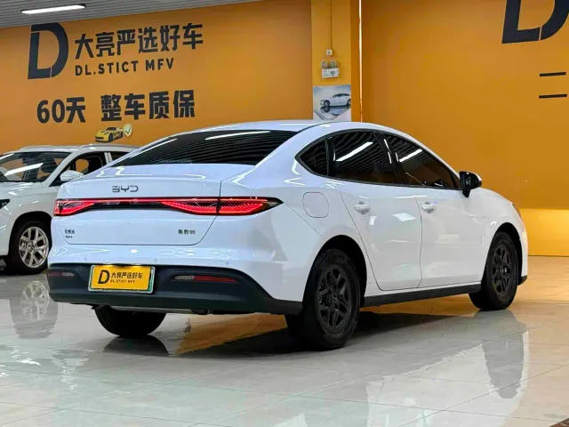 BYD Hai Bao 05 DM-i 2025 DM-i Smart Drive Edition 55KM Luxury — Фото автомобиля 9