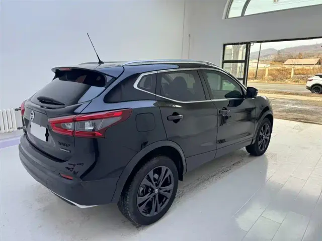 Nissan Qashqai — Фото автомобиля 3