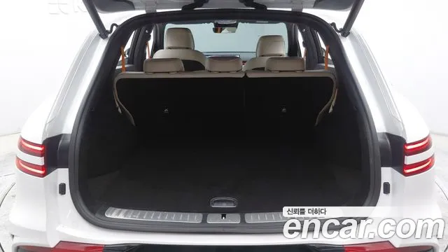 Genesis GV70 — Фото автомобиля 10