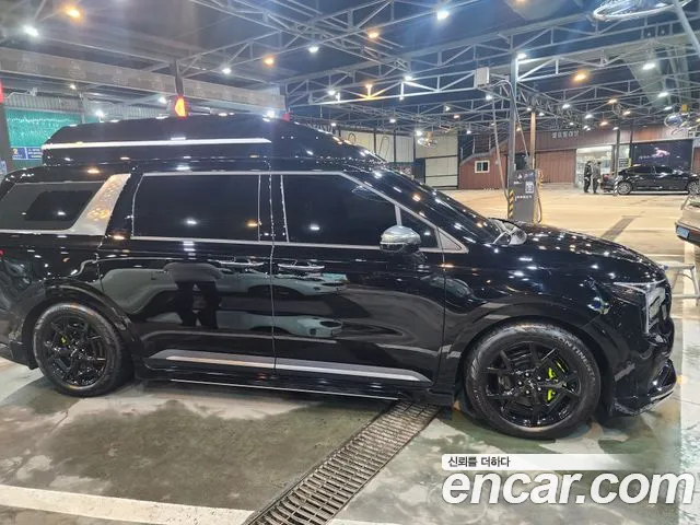 Kia Carnival Generation 4 — Фото автомобиля 9