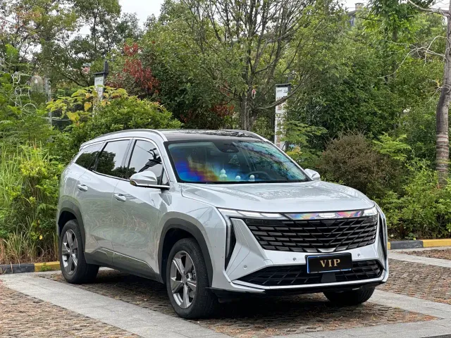 Geely Boyue L 2023 1.5TD DCT Luxury Model — Фото автомобиля 3