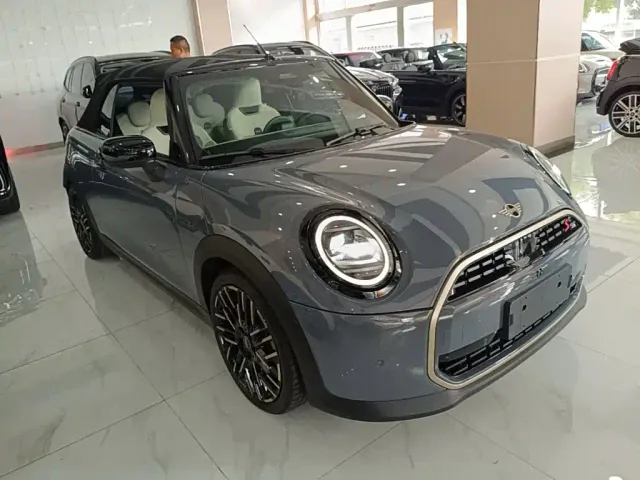 MINI Hatch — Фото автомобиля 3