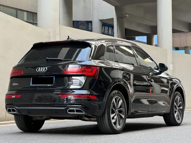Audi Q5L — Фото автомобиля 5