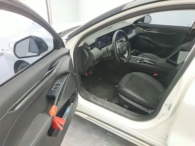 Ford Mondeo — Фото автомобиля 15