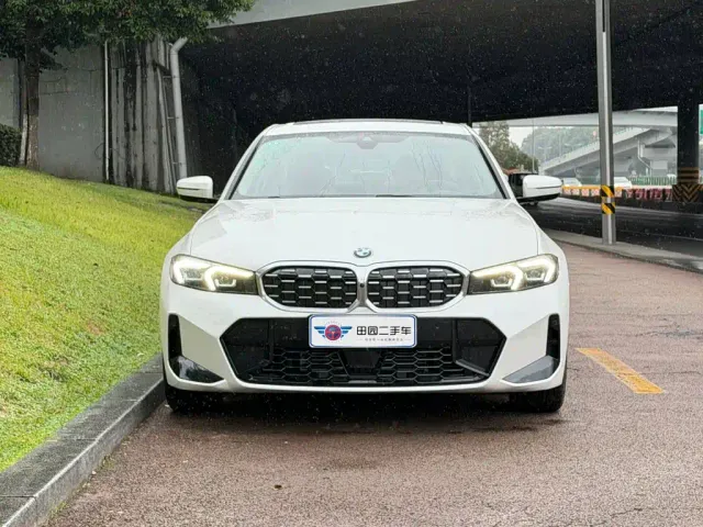 BMW 3 Series — Фото автомобиля 2