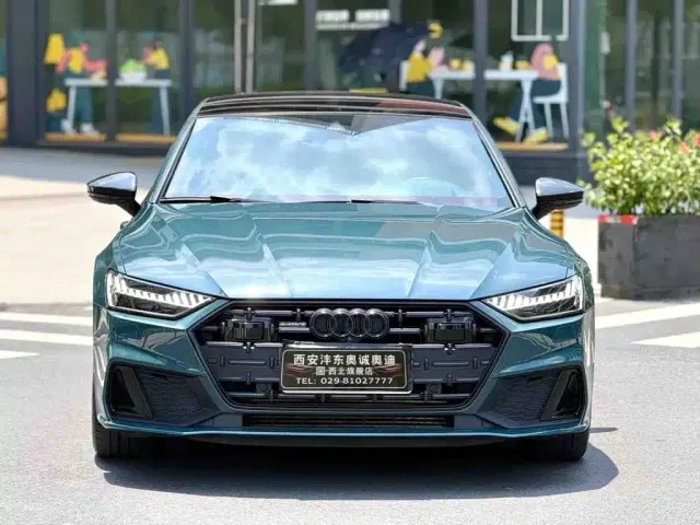 Audi A7L — Фото автомобиля 2