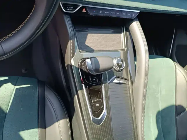 Geely Xingyue L — Фото автомобиля 13
