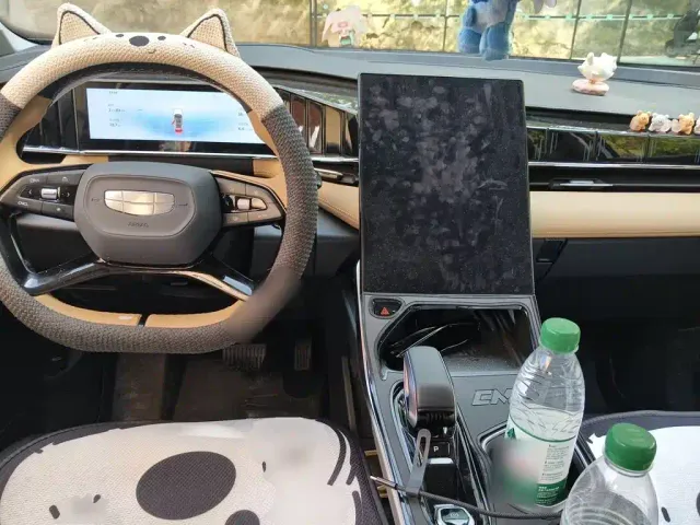 Geely Boyue L — Фото автомобиля 5