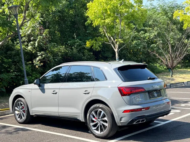Audi Q5L — Фото автомобиля 14