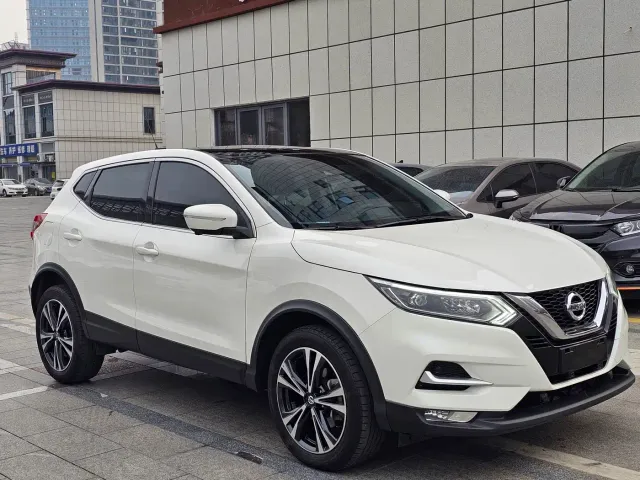 Nissan Qashqai — Фото автомобиля 3