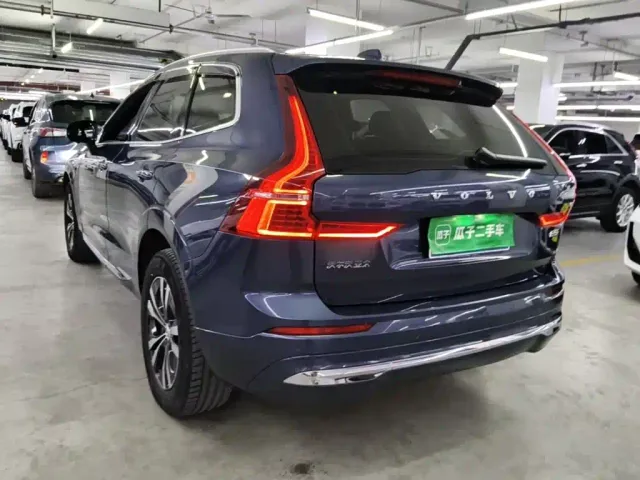 Volvo XC60 — Фото автомобиля 4
