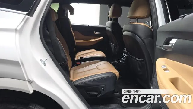 Hyundai Santafe — Фото автомобиля 12