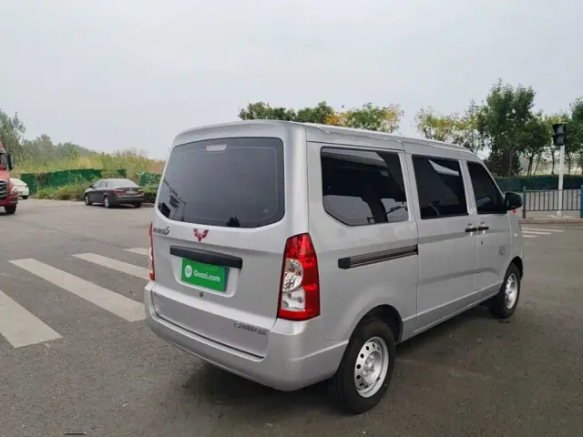Wuling Rongguang S — Фото автомобиля 6
