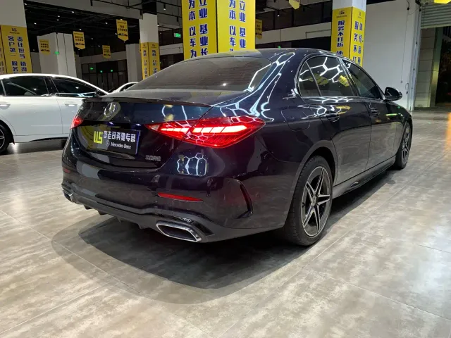 Mercedes-Benz C-Class — Фото автомобиля 4
