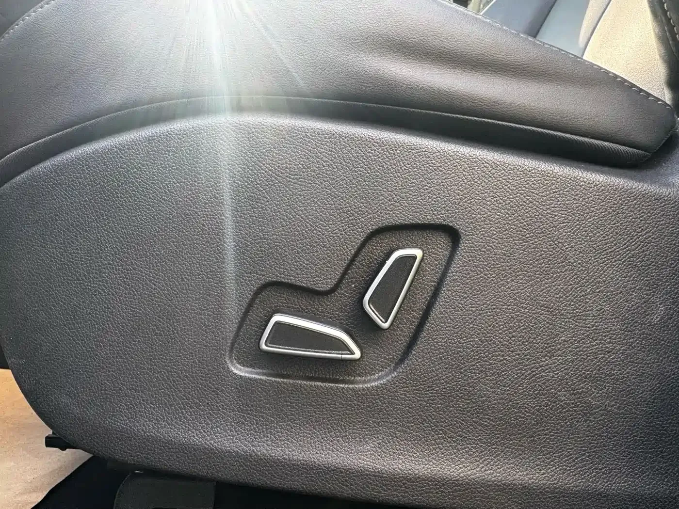 Changan Changan X7 PLUS 2024 1.5T Automatic Noble 7-Seater — Фото автомобиля 6
