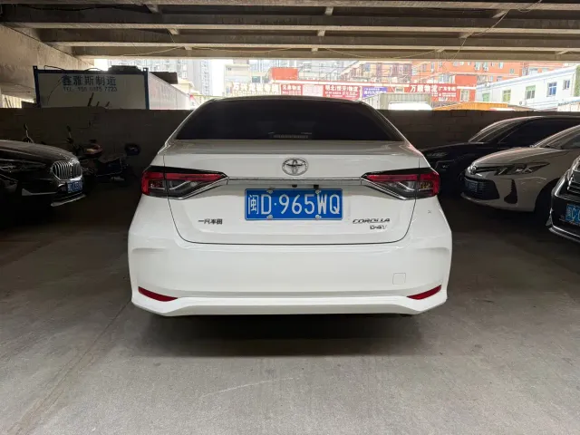 Toyota Corolla — Фото автомобиля 5