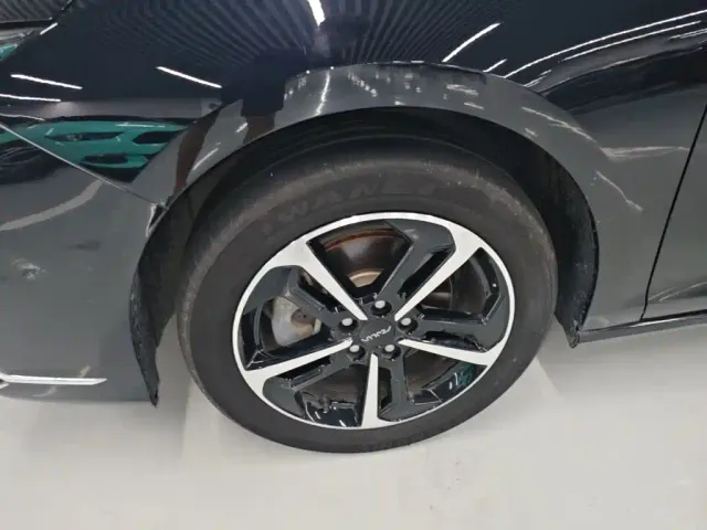 Dongfeng Yixuan MAX — Фото автомобиля 22