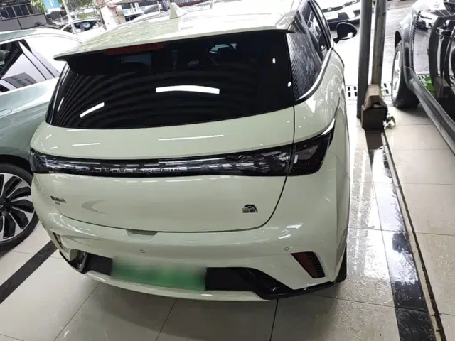 BYD Dolphin — Фото автомобиля 5