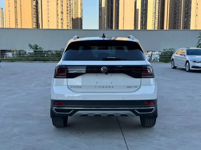 Volkswagen T-Cross — Фото автомобиля 5