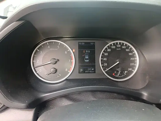 Nissan Sylphy — Фото автомобиля 11
