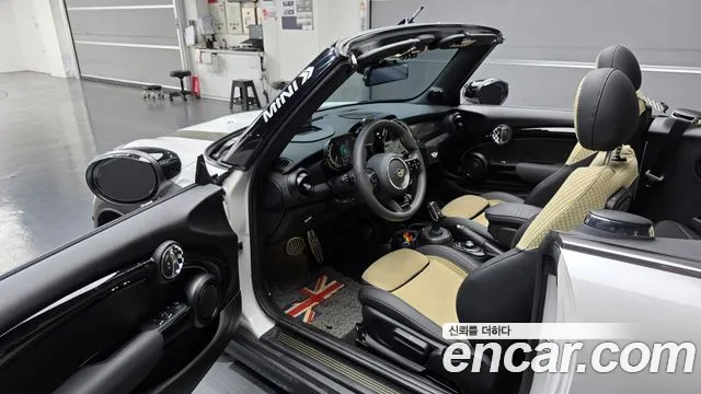 Mini Cooper Convertible — Фото автомобиля 8