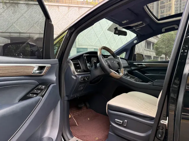 GAC Trumpchi M8 — Фото автомобиля 7