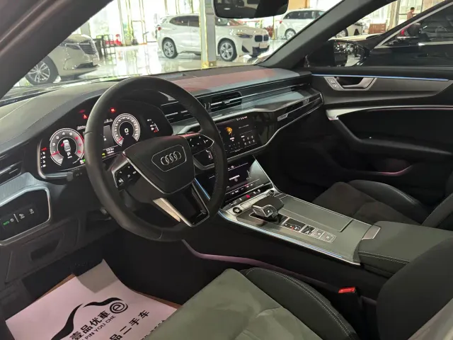 Audi A6L — Фото автомобиля 9