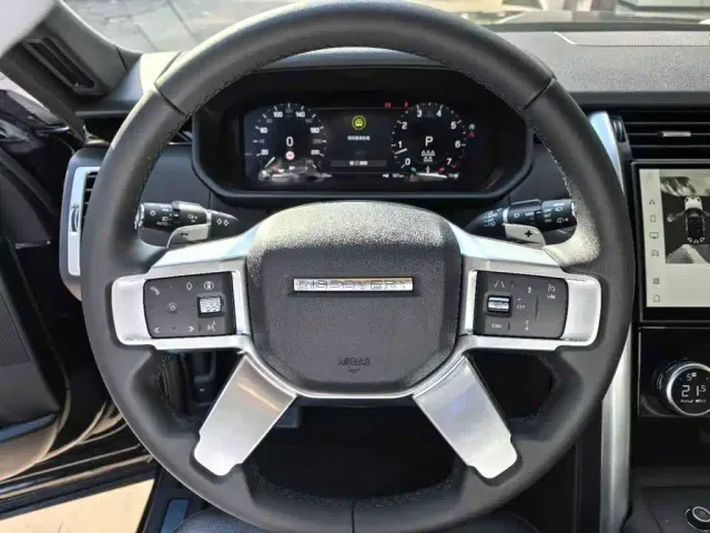 Land Rover Discovery — Фото автомобиля 5
