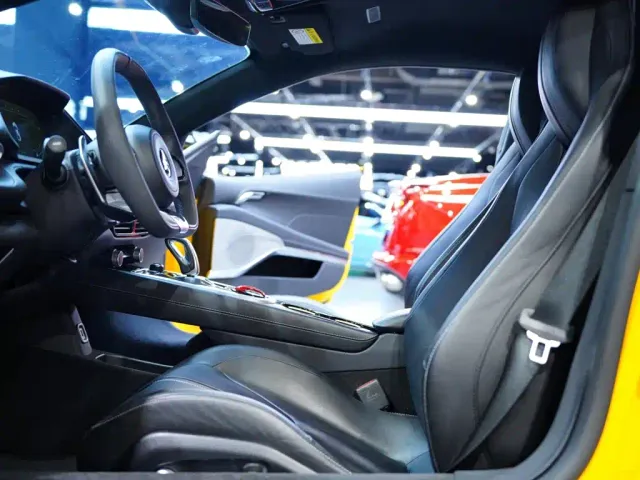 Lotus Emira — Фото автомобиля 17