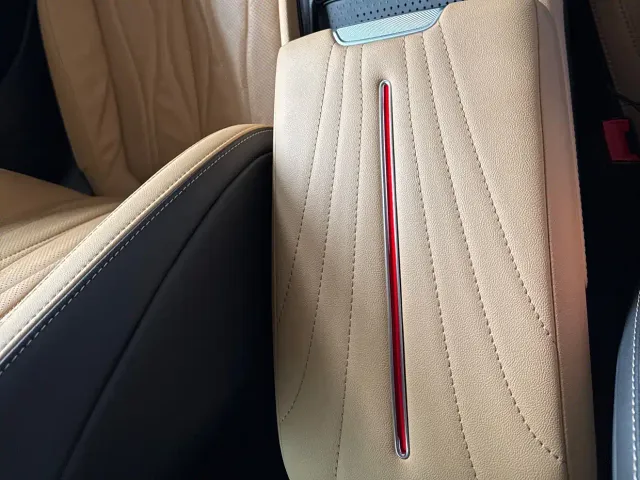 Hongqi H5 — Фото автомобиля 15
