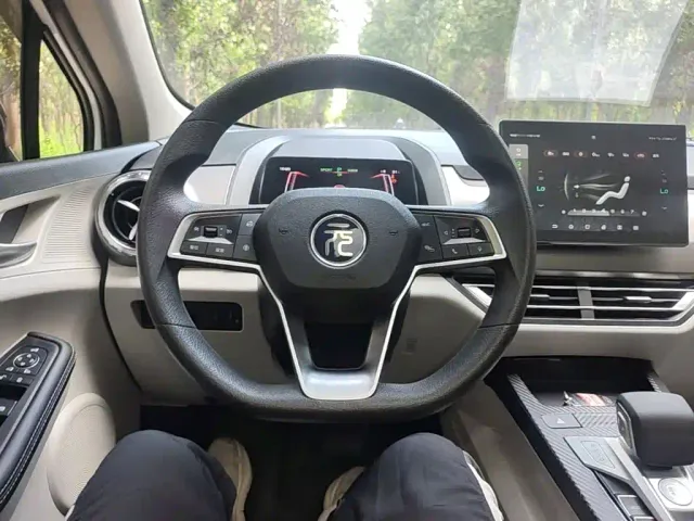 BYD Yuan Pro — Фото автомобиля 10