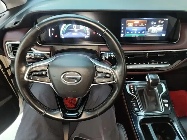 GAC Trumpchi M6 — Фото автомобиля 9
