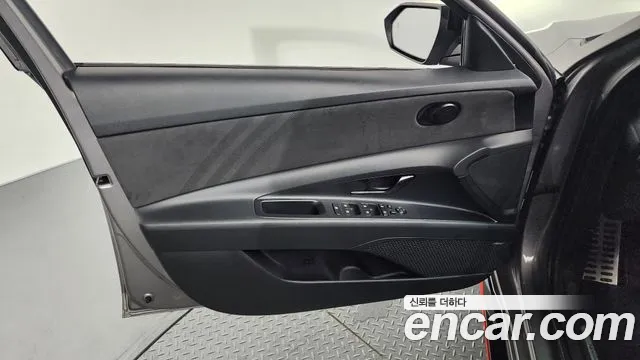 Hyundai AVANTE — Фото автомобиля 23