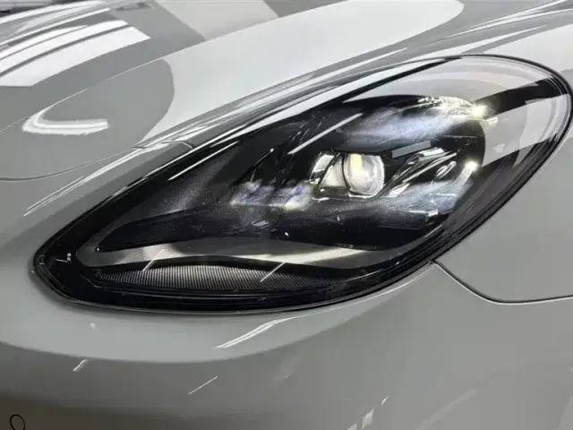 Porsche Panamera — Фото автомобиля 7