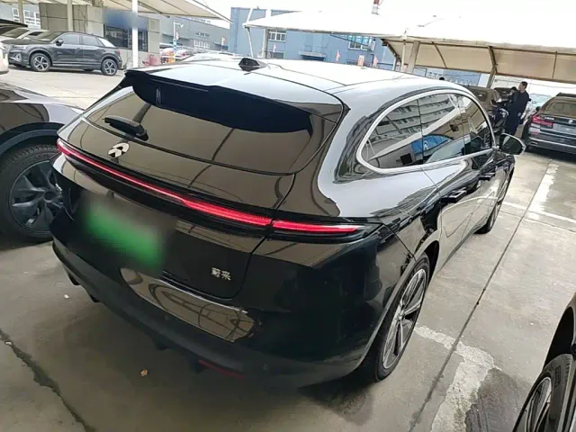 Nio ET5 Touring — Фото автомобиля 6