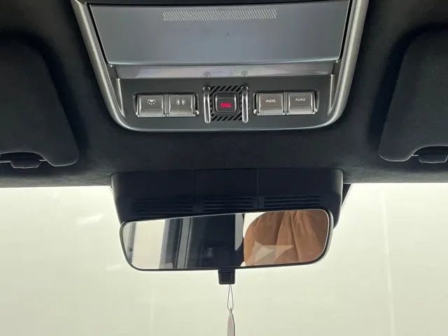 iCAR V27 — Фото автомобиля 22