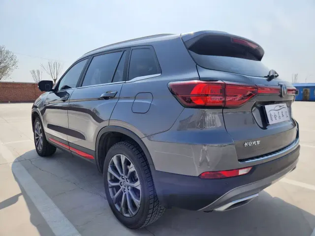Changan CS75 — Фото автомобиля 6