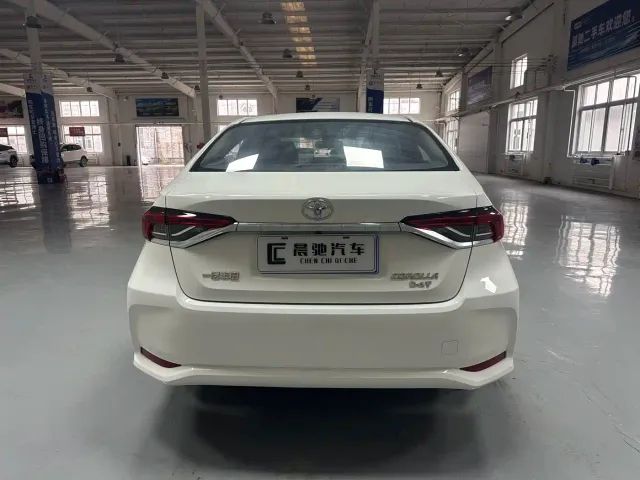 Toyota Corolla — Фото автомобиля 5