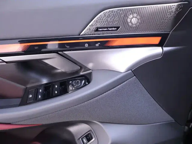 BMW 5 Series — Фото автомобиля 17