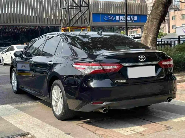 Toyota Camry — Фото автомобиля 5