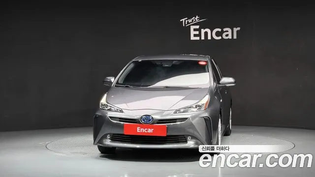 Toyota Prius — Фото автомобиля 3