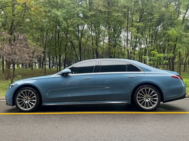 Mercedes-Benz S-Class — Фото автомобиля 17