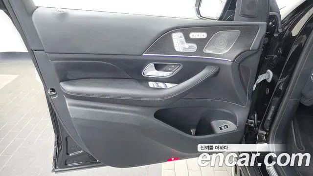 Mercedes-Benz GLE-Class — Фото автомобиля 13