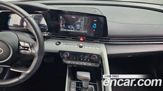 Hyundai AVANTE Новый Avante (CN7) — Фото автомобиля 16