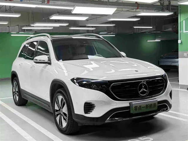 Mercedes-Benz EQB — Фото автомобиля 3